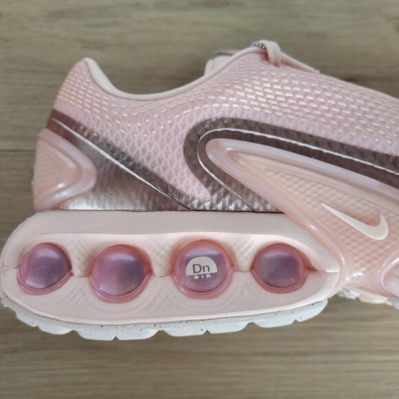 ✨Nike Air Max DN Low Sz 9.5 Women's Shoes Sneakers Washed Peach Coral HV4861-601 - Picture 6 of 10
